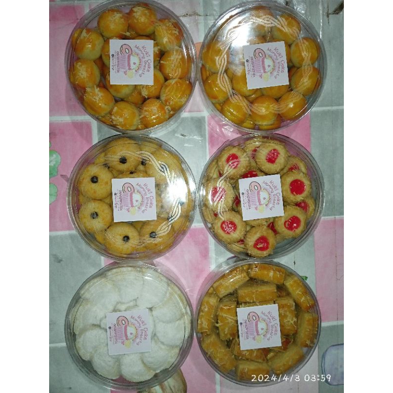 

PAKET.KUE.KERING.LEBARAN