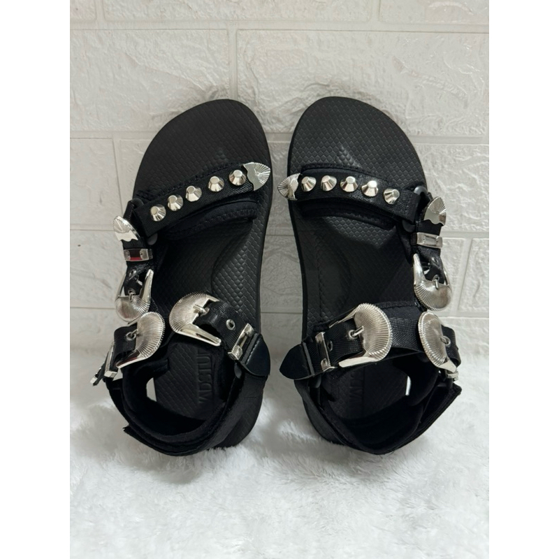 East Sandal by Wadstudio