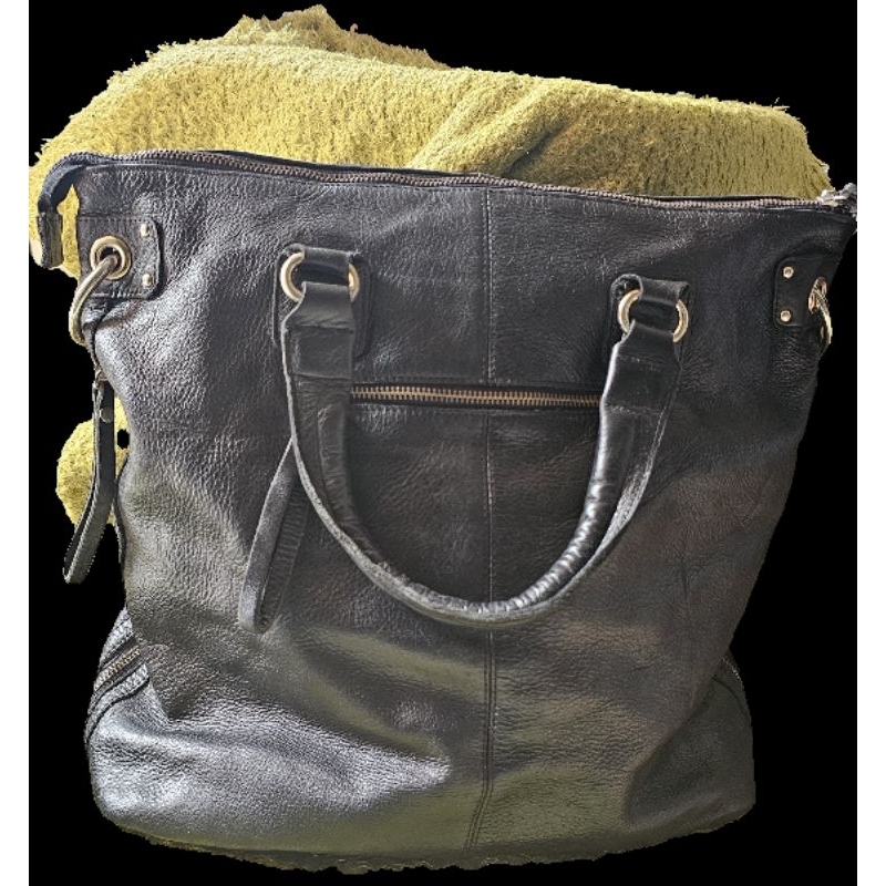 the Van women bag. tote bag