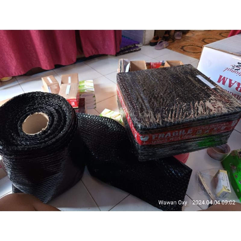 

Tambahan Extra Buble Wrap ( Plastik Gelembung ) Supaya Paking Lebih Aman