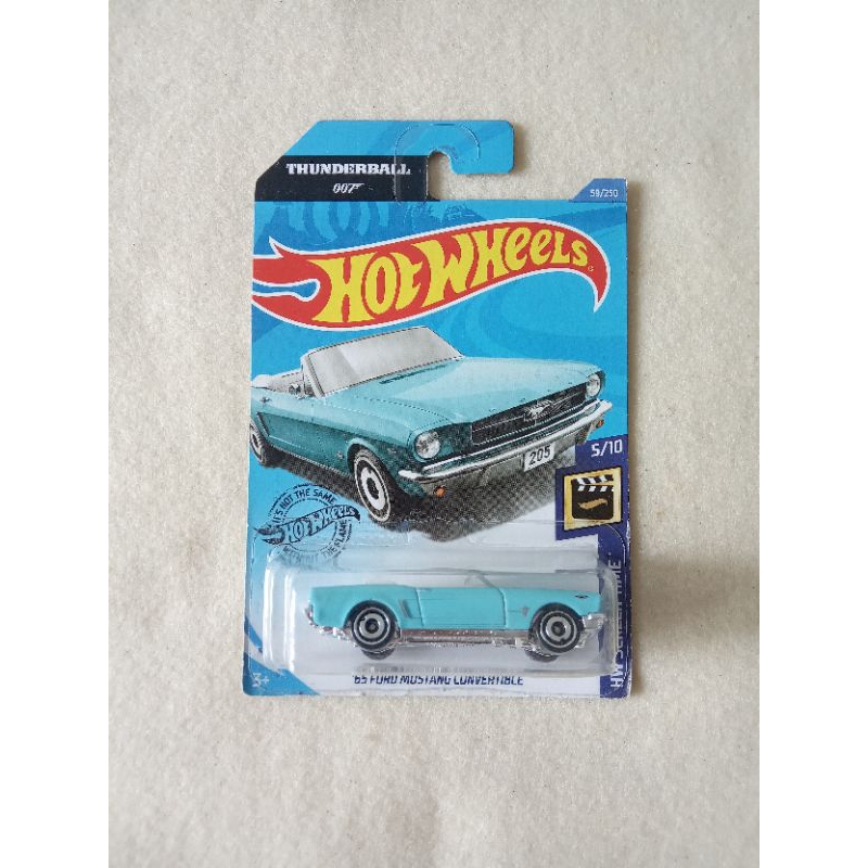 Hot Wheels 65 Ford Mustang Convertible