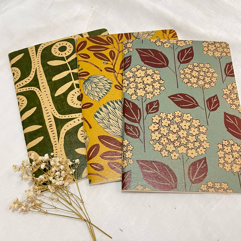 

Herbaria - Buku Journal by Peponi