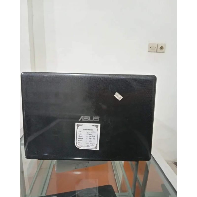 Laptop ASUS X450C (lcd bergaris)