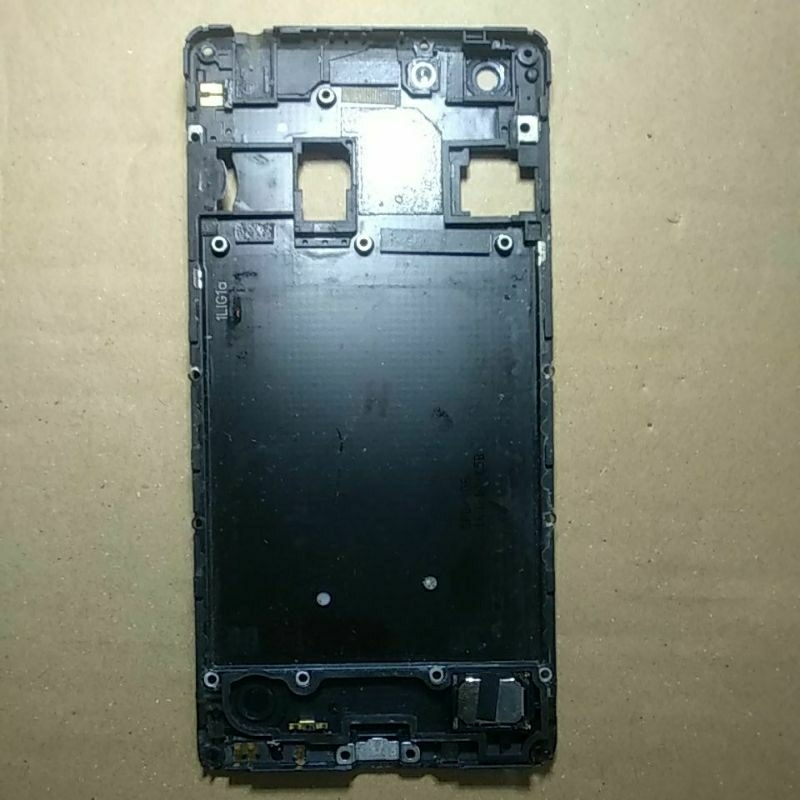 Tutup mesin Bekas Oppo A33w