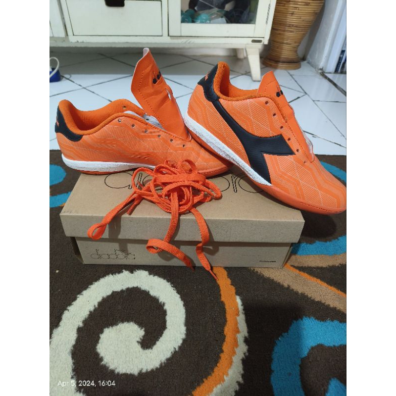 sepatu futsal diadora second