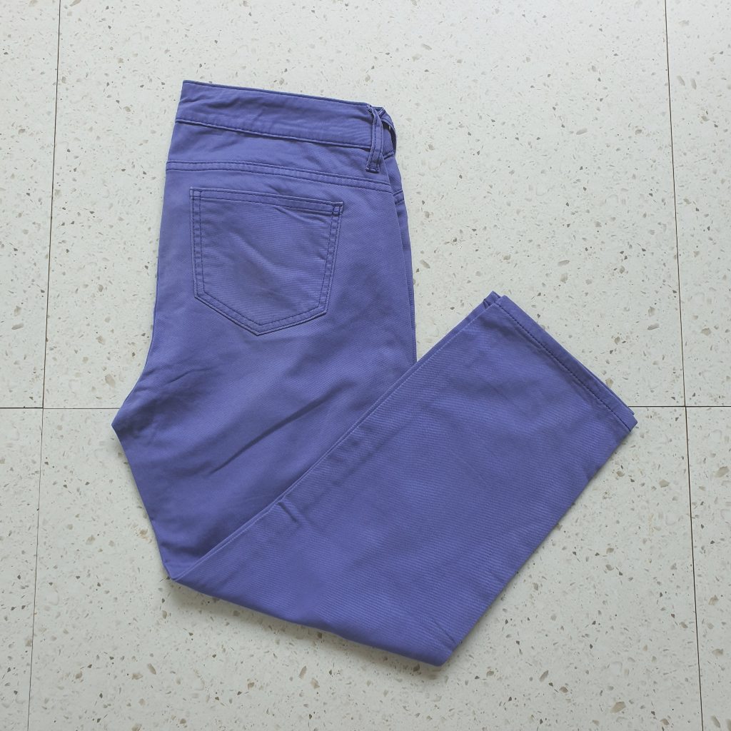 Celana Jeans Panjang Wanita UnlQlo UJ / Size 32 33 - Lingkar 87 cm / Bekas - Second - Preloved