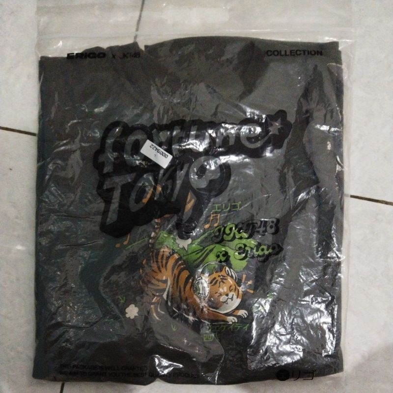 tshirt Erigo X JKT48 Fortune Tokyo freya size L