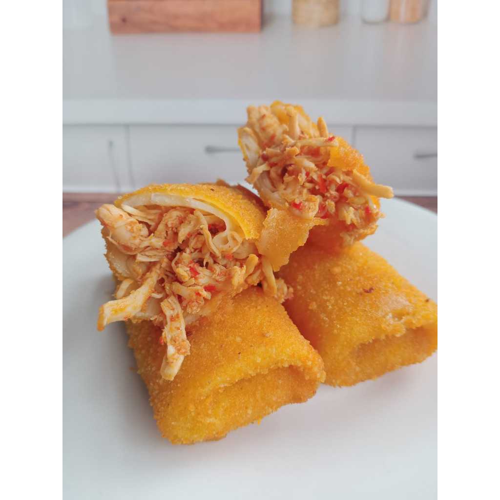 

Risol Ayam Suwir Pedas Daun Jeruk Frozen Food Cemilan Murah