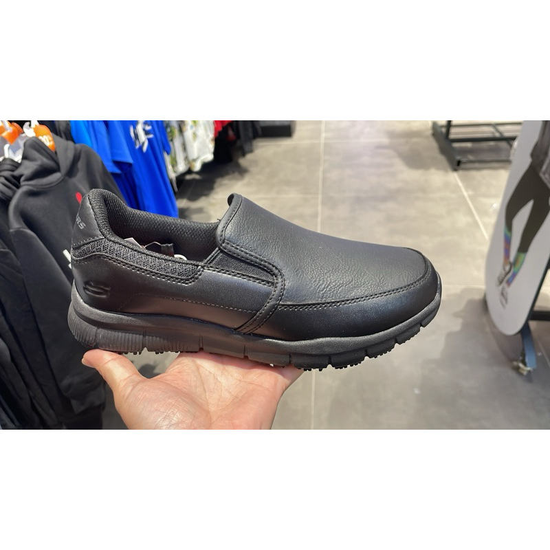SKECHERS FULL BLACK