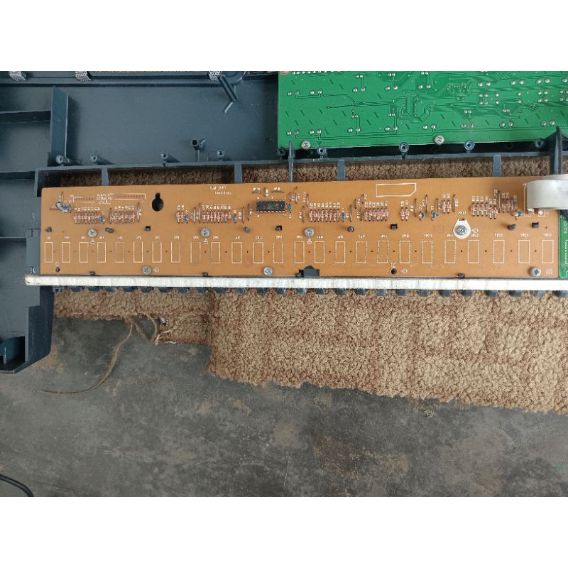 papan tuts keyboard korg-pa500 kondisi 100% normal