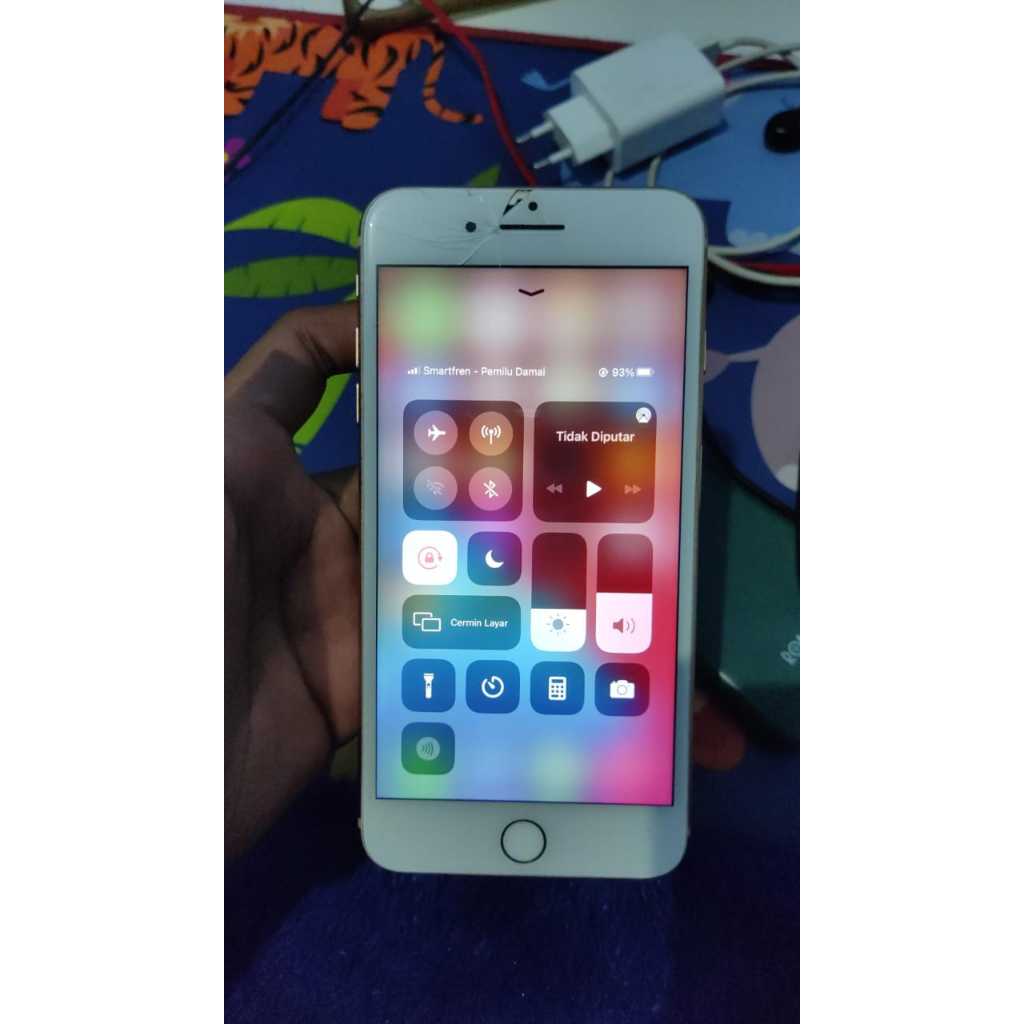 iPhone 8+ 64gb minus