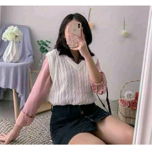 Preloved Cream Cable Knit Sweater Vest