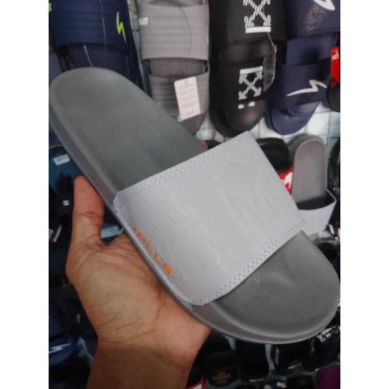 sandal cowok keren Mills slop cowok cool Mills sandal branded cowo sandal distro Mills ukuran 39 sam