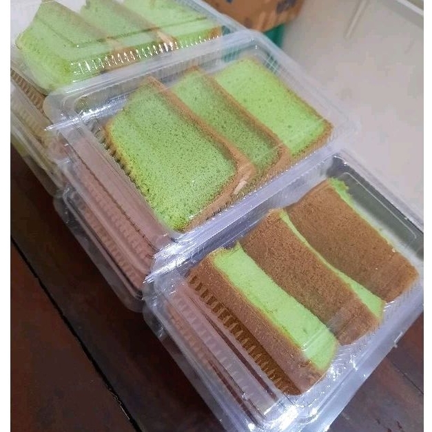 

Chiffon Pandan Slice, min. order 3 pack