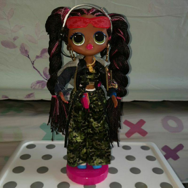 lol surprise omg remix honeylicious fashion doll preloved