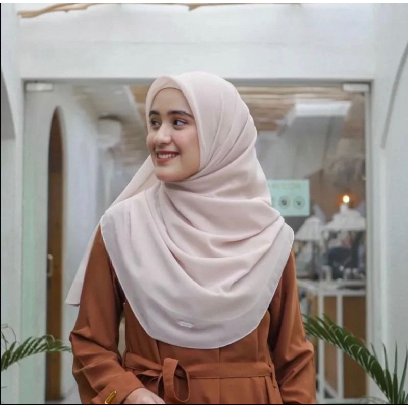 HIJAB SEGIEMPAT OVAL | HIJAB MALAY CURVE