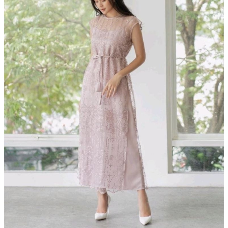 sewa dress/ rent baju pesta / sewa baju Kinara dress in Pink