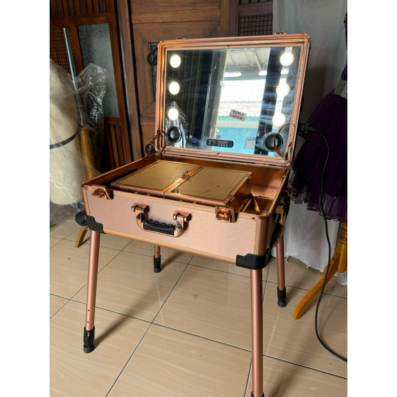 Preloved Beauty Case