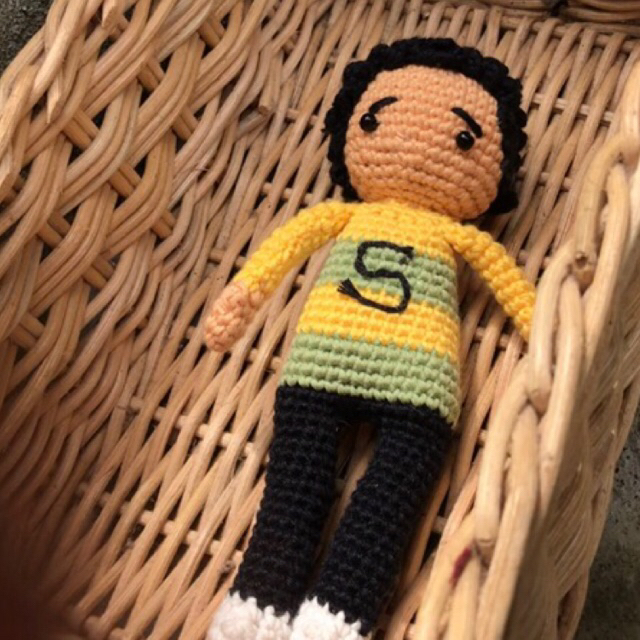 (Pre-Order) Custom Person Amigurumi Doll / Boneka Rajut Orang Custom / Kado Wisuda / Boneka