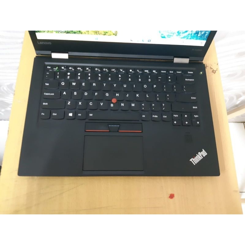 Laptop Lenovo ThinkPad X1 Carbon Intel Core i7 Gen 6th Like New
