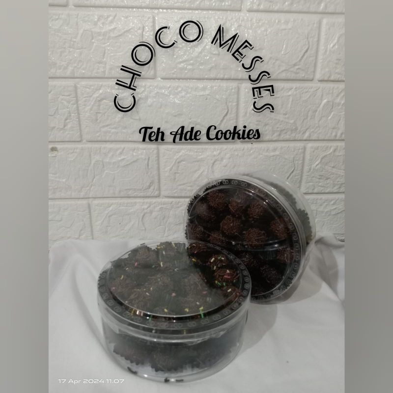 

kue lebaran premium | kue kering premium | kue coklat meses | kue choco meses