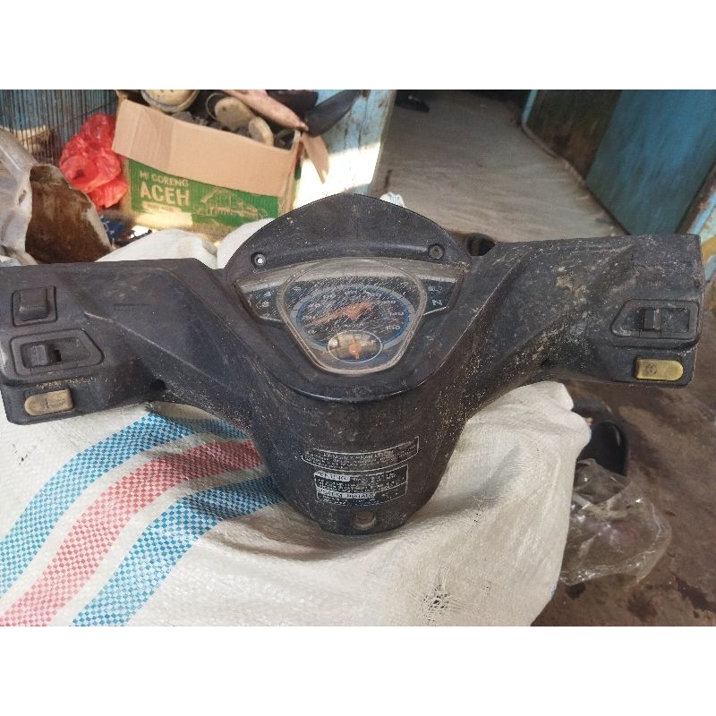 batok belakang + spedometer Blade 110 old original