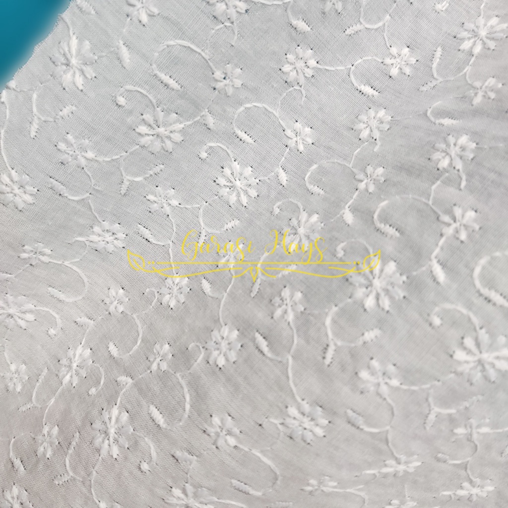 Kain Katun Bordir Putih Bunga Kecil White Cotton Embroidery Flowery Lebar 150cm