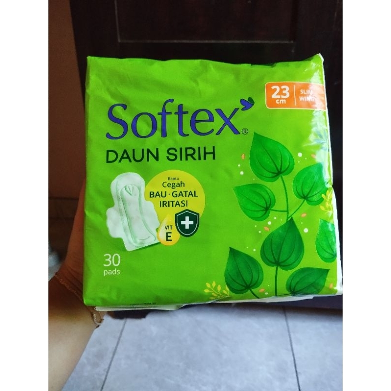 Softex Daun Sirih 23cm isi 30 pads Pembalut Sayap