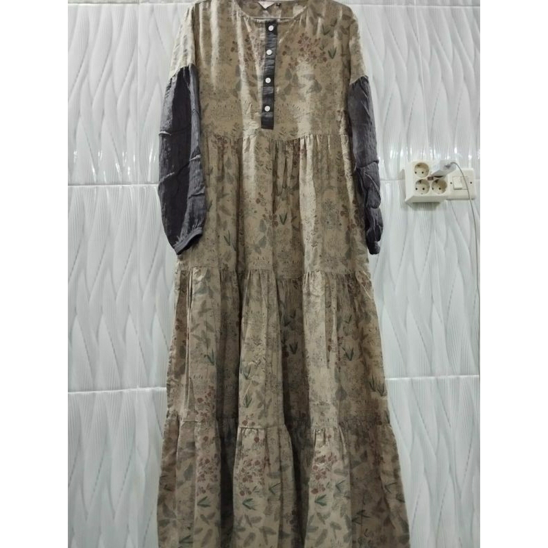 Aruna abaya size S LD 92 original by dress by airin