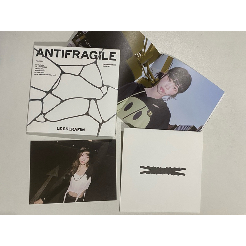Le sserafim chaewon ver antifragile digipack kazuha postcard