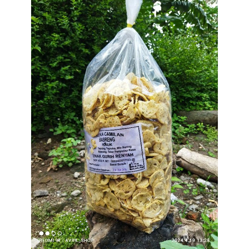 

Bakso goreng keriuk/bakso goreng sledri/basreng kiloan/basreng original gurih renyah/keripik bakso goreng jadul