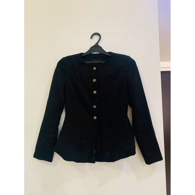 Blazer wanita hitam