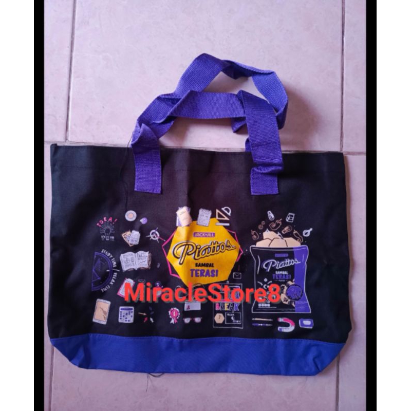 Totebag Piatoss Hitam