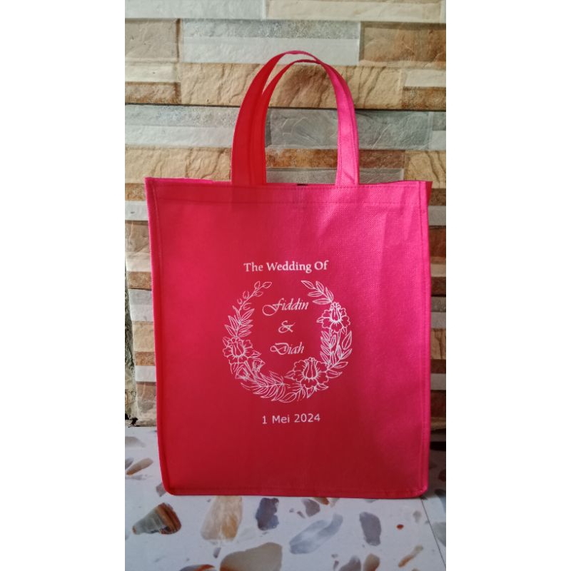

Totebag Box spunbond 75 gsm custom