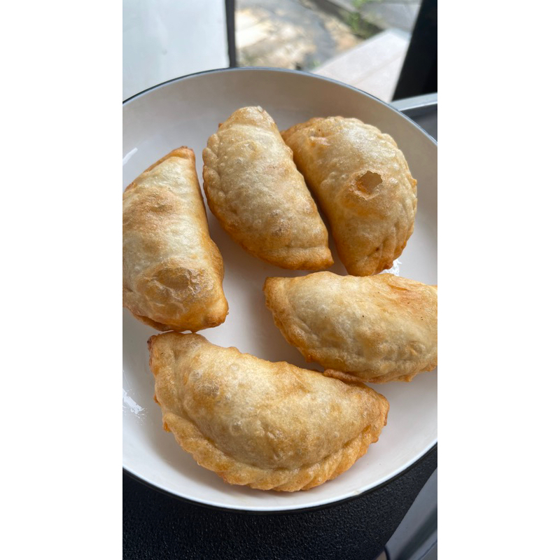 

Cireng isi ayam suir (isi 8 pcs)