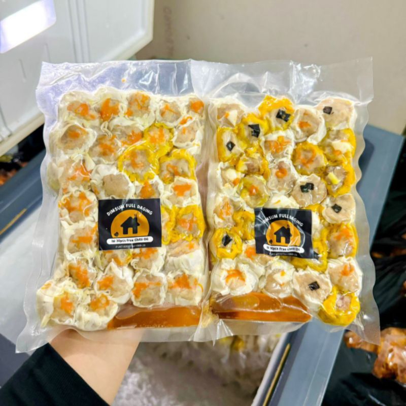 

Dimsum Isi 30 pcs Premium Full Daging Free Chilli Oil