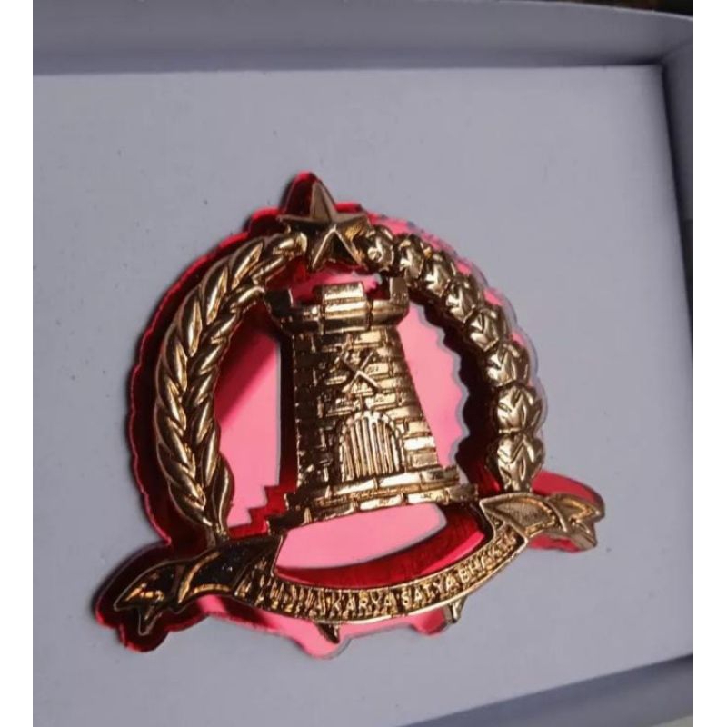 EMBLEM ZENI akrilick miror dan emblem AD