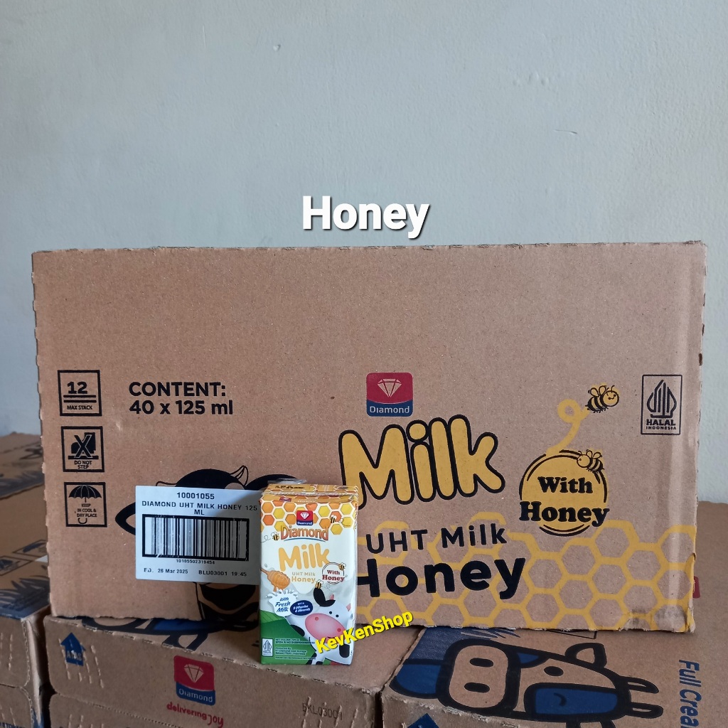 

RB Diamond Milk 125 ml Susu UHT 125ml Harga Per Dus Isi 40