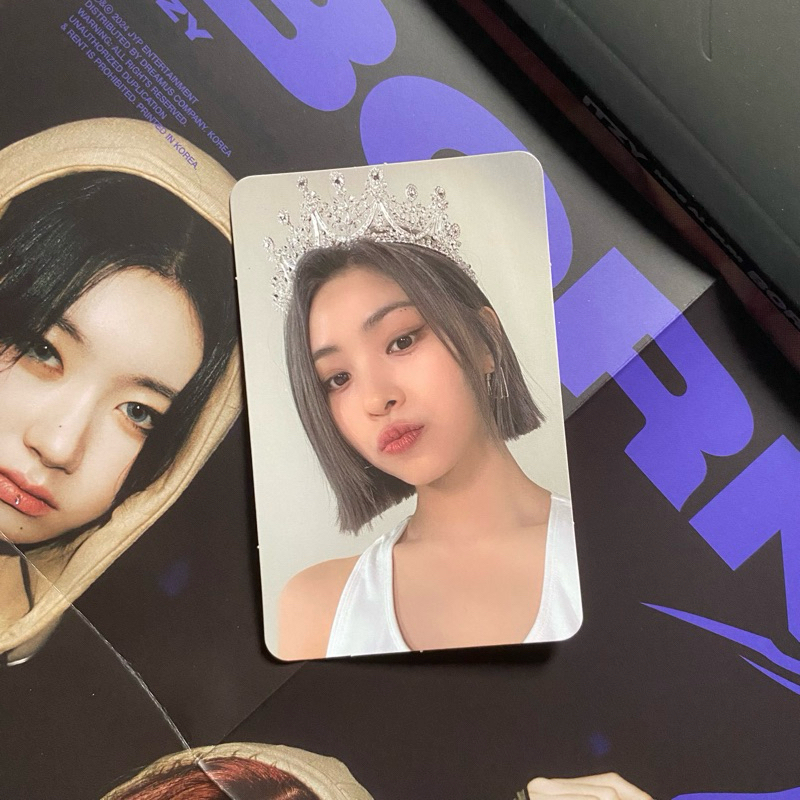 PC RYUJIN CHESHIRE YIZHIYU YZY PHOTOCARD ITZY OFFICIAL WITHFANS POB BENE BENEFIT CROWN YEJI LIA YUNA