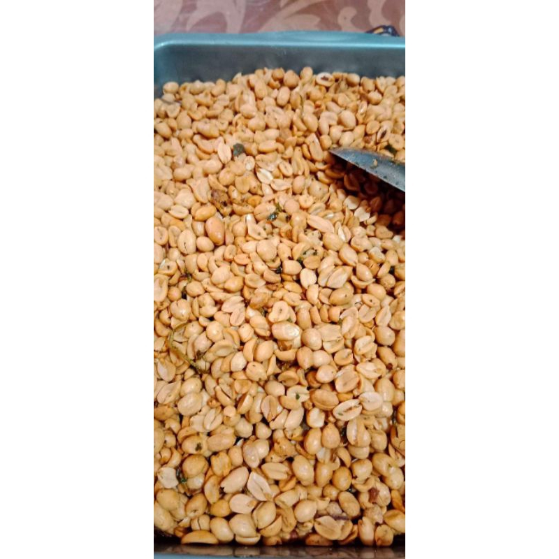 

kacang tojin . jamin baru dan fresh rasa gurih, renyah dan tidak berminyak