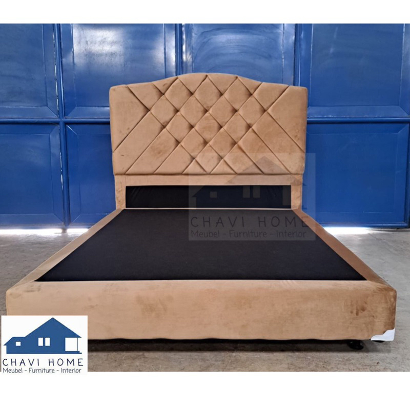 set divan dan sandaran ranjang tempat tidur bahan bludru / velvet mewah