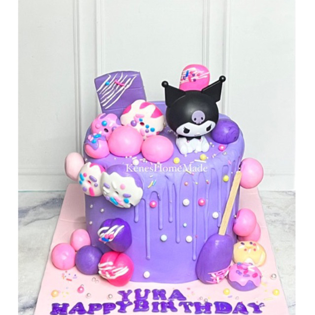 

Kue Ultah Kuromi / Cake Ultah Kuromi