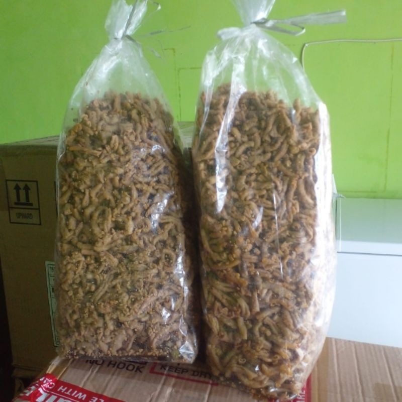 

Aneka Cemilan Kripik Usus Merek HomeMade Kemasan 2 KG