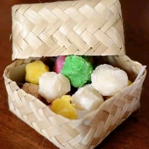 

Geplak Khas Jogja Warna-Warni Rasa Beragam 500gr