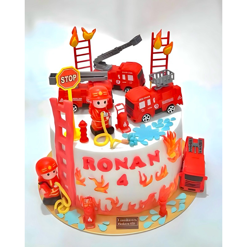 

FIREFIGHTERS 3D FONDANT CUSTOM CAKE