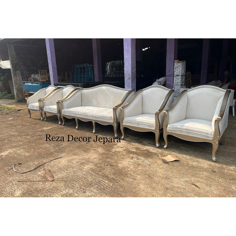 set kursi pelaminan terbaru / kursi pelaminan terbaru / kursi pelaminan / kursi manten terbaru / set