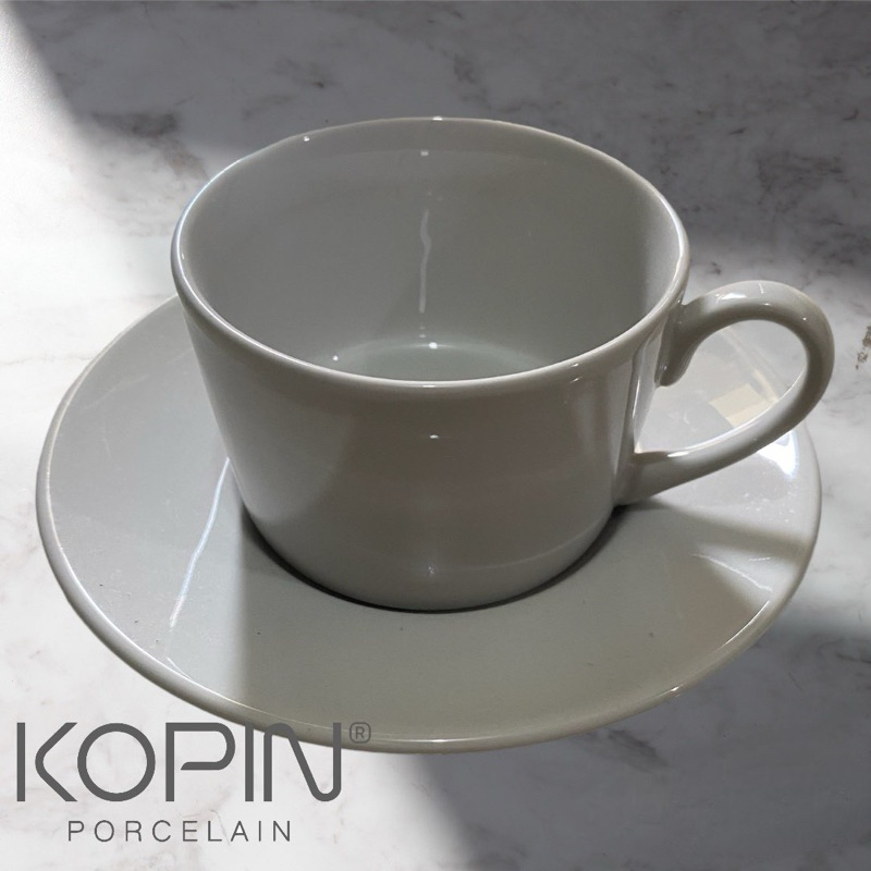 Cup Gelas/Cangkir Putih dan Tatakan Keramik | Kopin