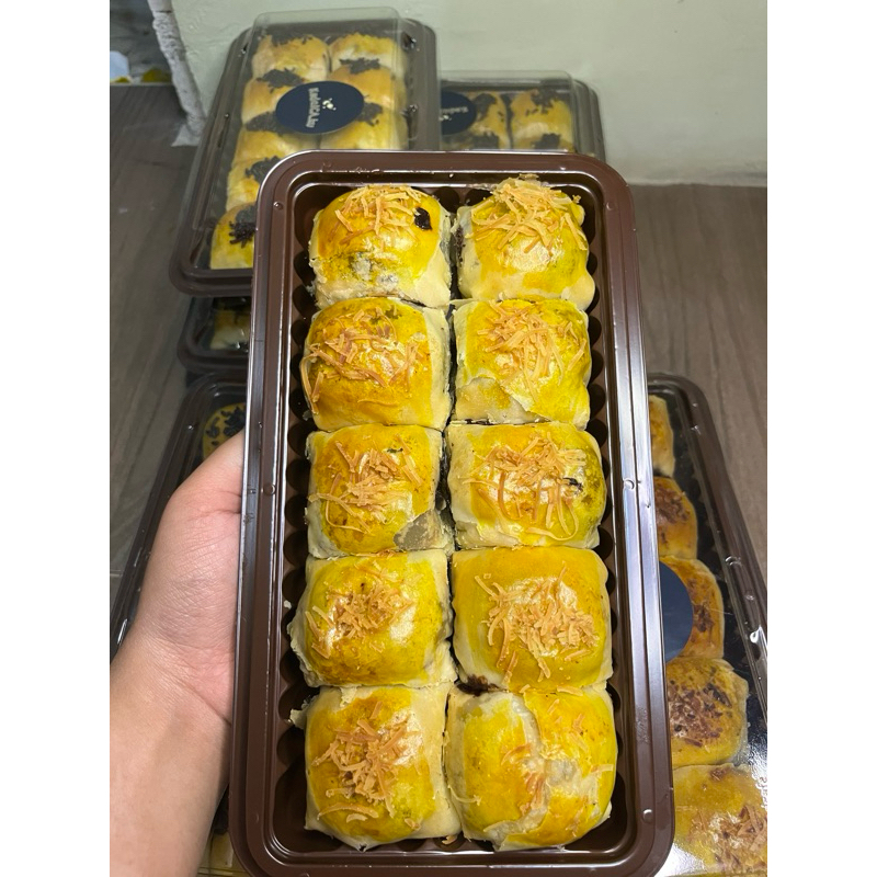 

Bolen Pisang Coklat Mix Keju Enak/Olahan Pisang menjadi Bolen Nikmat