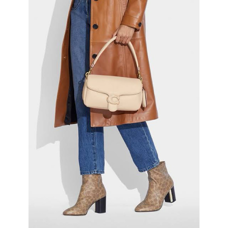 Coach Tabby Pillow 26 Ivory