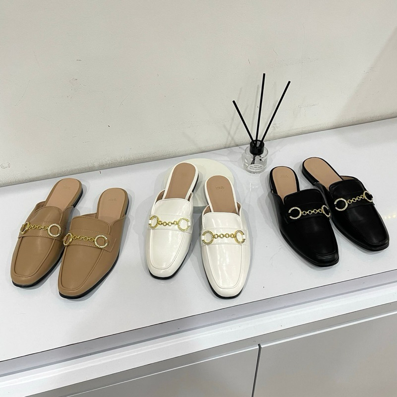 Slip on sandals with chain by Zara import high quality fashion shoes sandal wanita kantor kerja casu